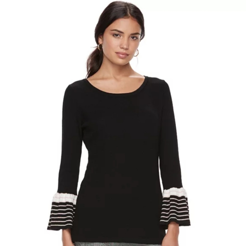 Elle black top